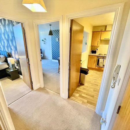 A Stylish Retreat - Super King Bed - Heart Of Town Centre - 5 Mins Stroll To Beach Bournemouth Esterno foto