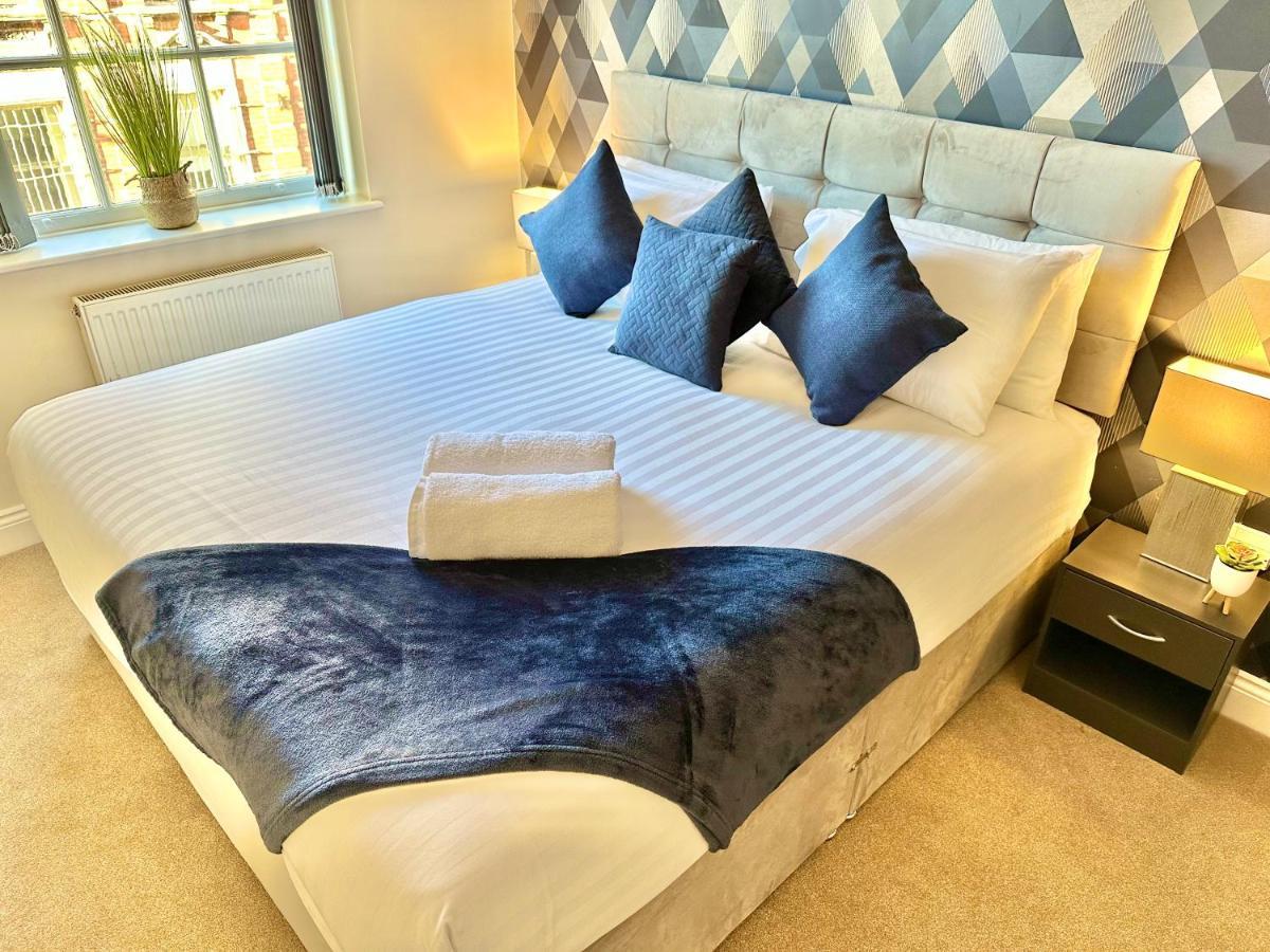 A Stylish Retreat - Super King Bed - Heart Of Town Centre - 5 Mins Stroll To Beach Bournemouth Esterno foto